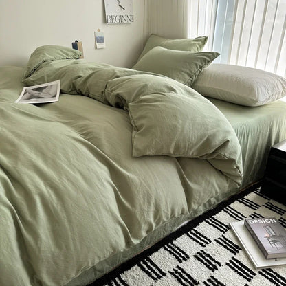 Dark blue king-size cotton bedding set with duvet cover and pillowcases, perfect for single, couple, or double beds.