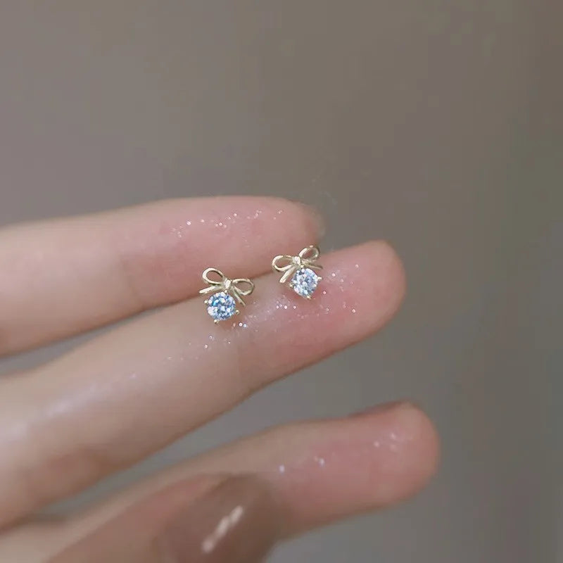 Silver butterfly stud earrings for women, delicate jewelry with a cute butterfly design, ideal gift for girls, wholesale jewelry.