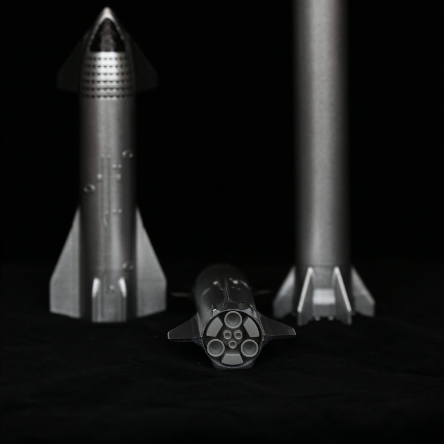 SpaceX Starship and Super Heavy rocket model decorative desktop ornament, detailed replica for office or birthday gift display
