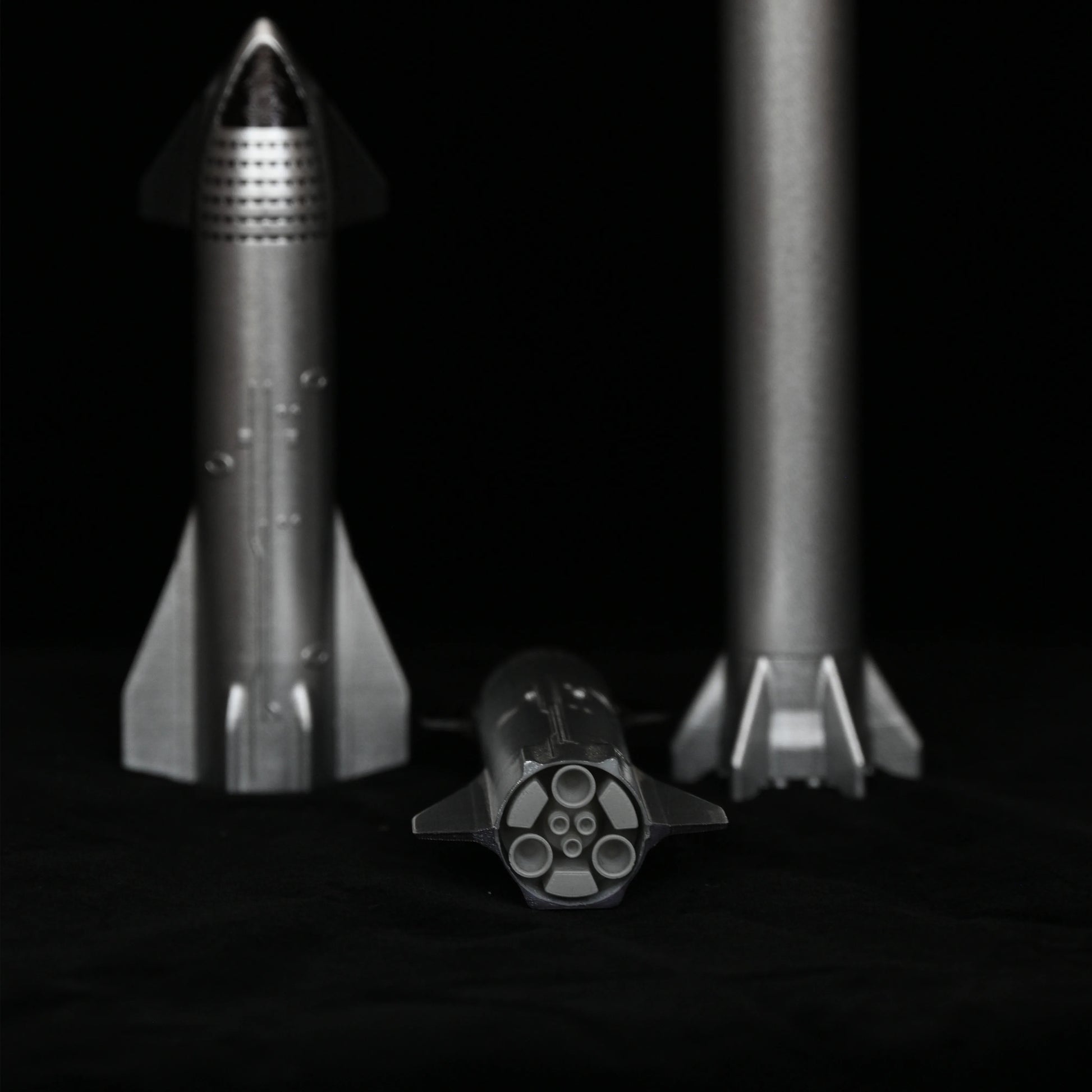 SpaceX Starship and Super Heavy rocket model decorative desktop ornament, detailed replica for office or birthday gift display