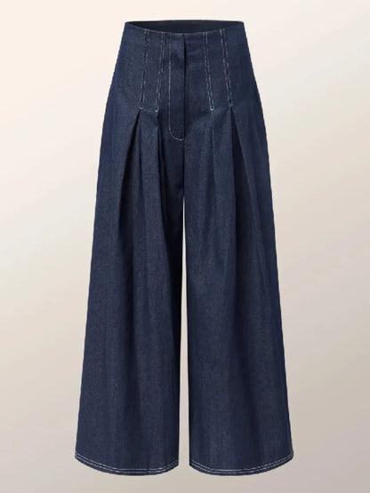 Women's dark blue high waist pleated wide-leg jeans, casual loose fit streetwear trousers, stylish retro workwear denim.