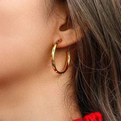 Sterling silver Daidan Simple girls huggie hoop earrings with gold plating and zircon accents, trendy wedding jewelry.
