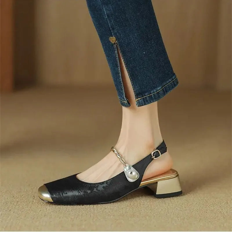 Women's green Baotou sandals with square head, shallow mouth, soft sole, and thick heel, perfect for summer fashion.