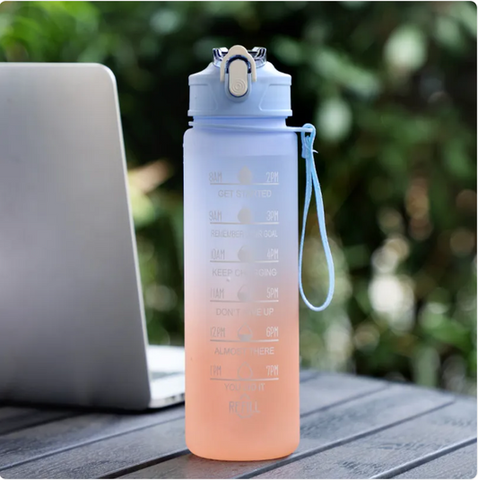Green BACKUPMYFILESNOW.COM® sports water bottle, 900ml capacity, with a leak-proof lid and ergonomic design for active use.