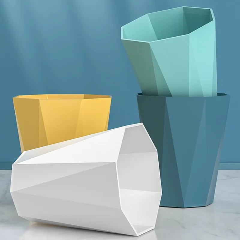 Green plastic household trash can with open top, large capacity, suitable for bathroom, bedroom, kitchen, or office use.