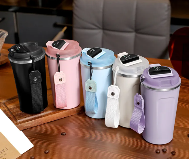 White BACKUPMYFILESNOW.COM® smart coffee cup with 510ml capacity, featuring intelligent design and modern style.