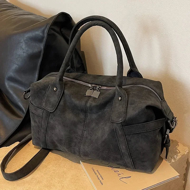 Coffee-colored retro design PU leather shoulder bag for women, high-capacity crossbody tote with stylish Korean fashion elements.