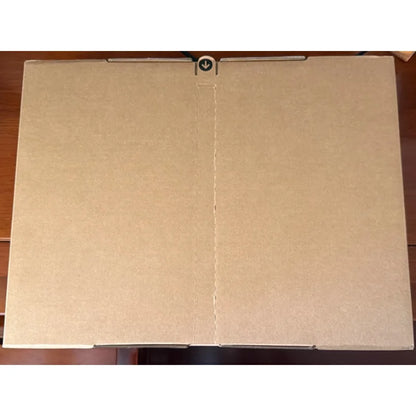 2024 MacBook Pro M4Max 14-inch laptop with 14-core CPU, 32-core GPU, 512GB SSD, and 16GB RAM, open with screen display.