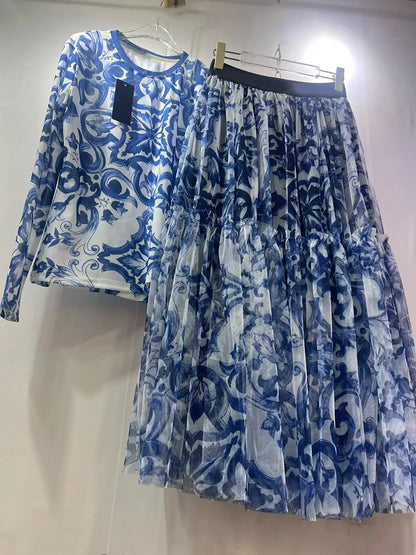 Retro mesh long-sleeved top and big swing skirt two-piece dress for women, with floral fashion print, ideal for spring and summer.