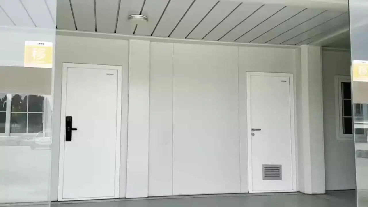 Luxury 5-bedroom 40ft modular tiny house by BACKUPMYFILESNOW.COM® with large prefab container design in Australia standard.