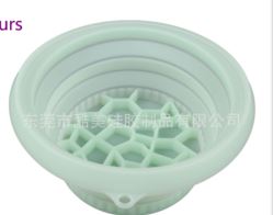 Green collapsible silicone ice basin from BackupMyFilesNow.com, 27x26x3.5cm, with flexible, foldable design for ice storage.