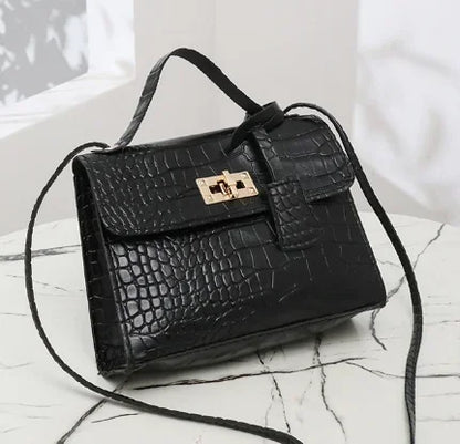 Pink women's messenger handbags set featuring stylish and functional bags for 2024, ideal for everyday use and versatile fashion.