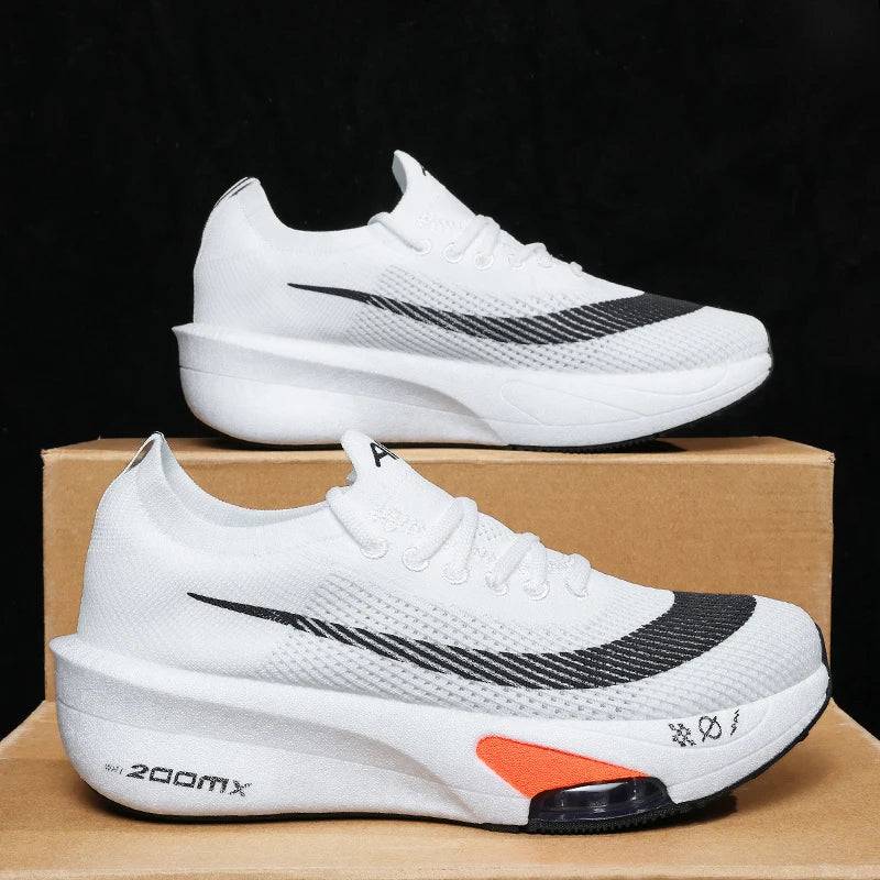 Purple men's lightweight anti-slip sport shoes with breathable mesh, soft carbon plate, lace-up design, suitable for summer and autumn.