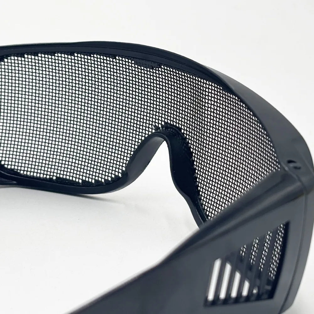 Impact-resistant steel wire metal mesh safety goggles from BACKUPMYFILESNOW.COM®, breathable protective glasses for men and women.