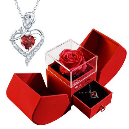 Silver heart mom necklace in a Christmas gift box set, featuring a stylish jewelry piece for holiday gifting.