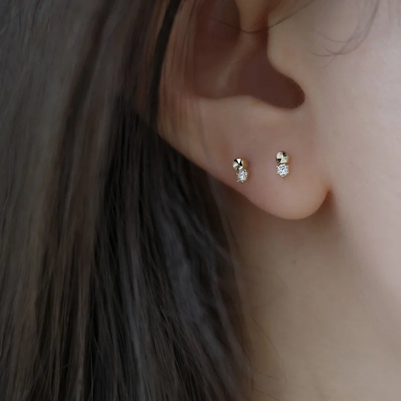 925 silver stud earrings with round cubic zirconia, minimalist design, small size, perfect gift for her, simple and elegant jewelry