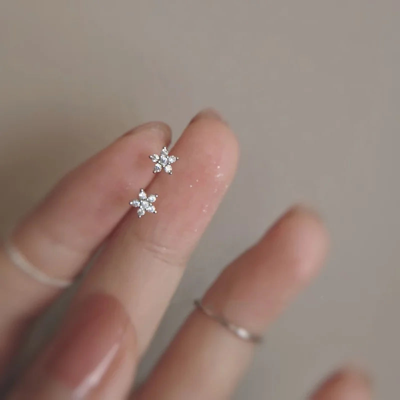 925 silver minimalist stud earrings with round cubic zirconia, small and simple, perfect gift for her.