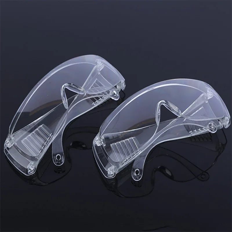 Industrial safety goggles with anti-splash, impact-resistant, anti-fog, and droplet protection for riding and security use.
