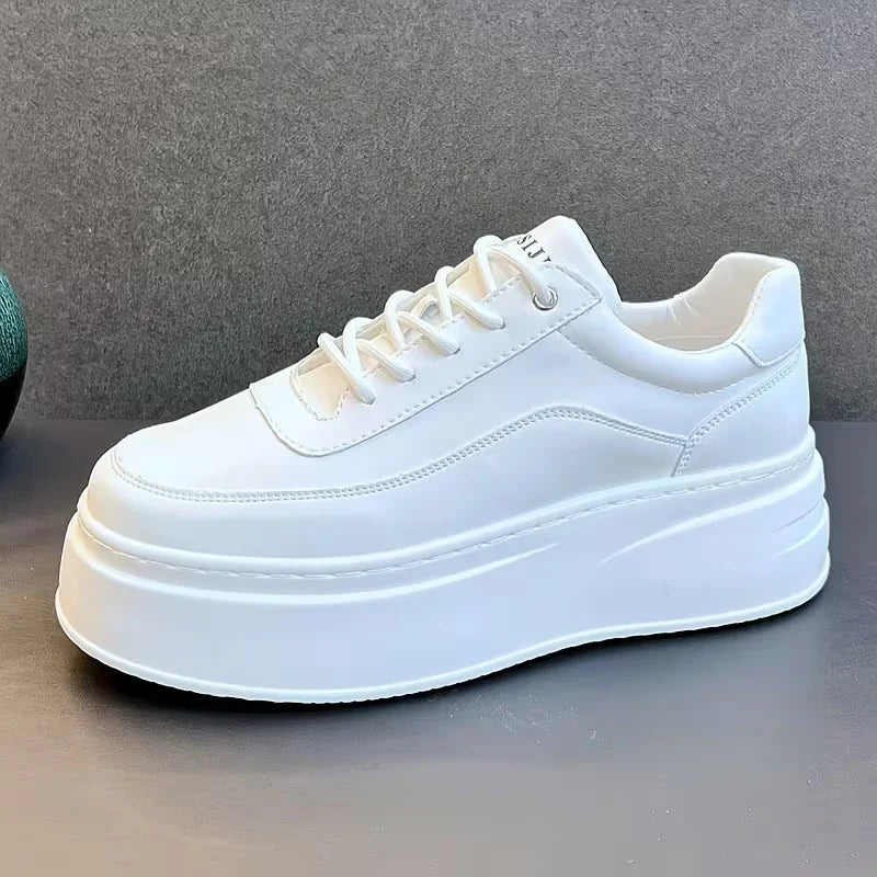 Men's white and green lightweight casual business shoes with thick soles, made from PU material, suitable for outdoor leisure.