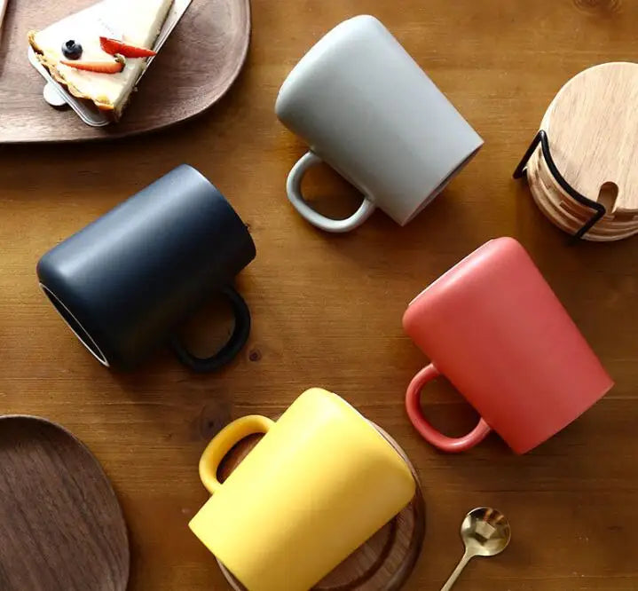 Yellow ceramic coffee mug with large capacity, personalized design, perfect for tea, coffee, or milk, ideal gift for women.