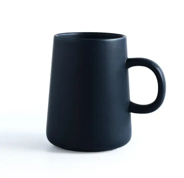 Yellow ceramic coffee mug with large capacity, personalized design, ideal for tea or coffee, perfect gift for women.