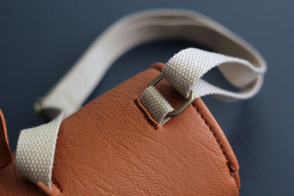 3D rabbit bucket crossbody children's waist bag in a playful compact design