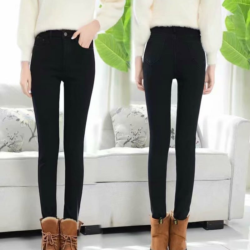 Chic Eco-Friendly Women's Jeans