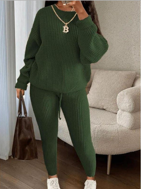 Women's winter ribbed knit suit with loose pullover sweater top and drawstring trousers in beige