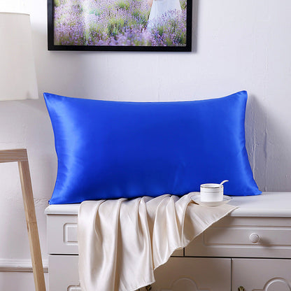 Double-sided 19 momme silk pillowcase in smooth fabric, shown flat from above