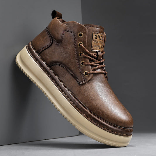 Retro men's mid-top casual boots in a classic design