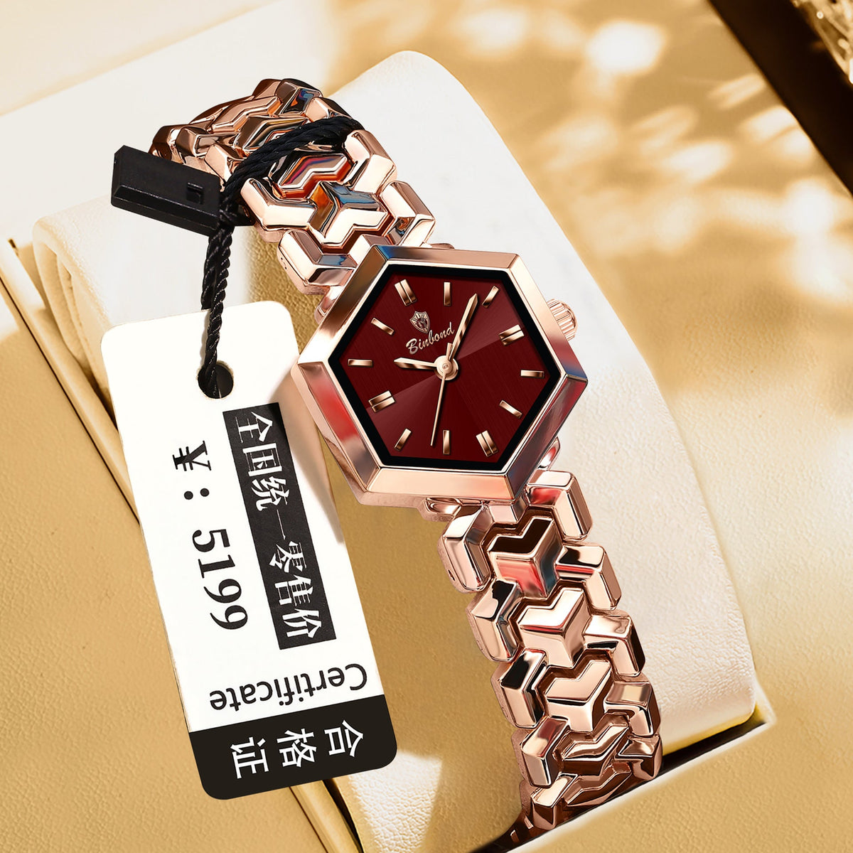 Women's octagonal waterproof quartz watch with a simple design and geometric dial