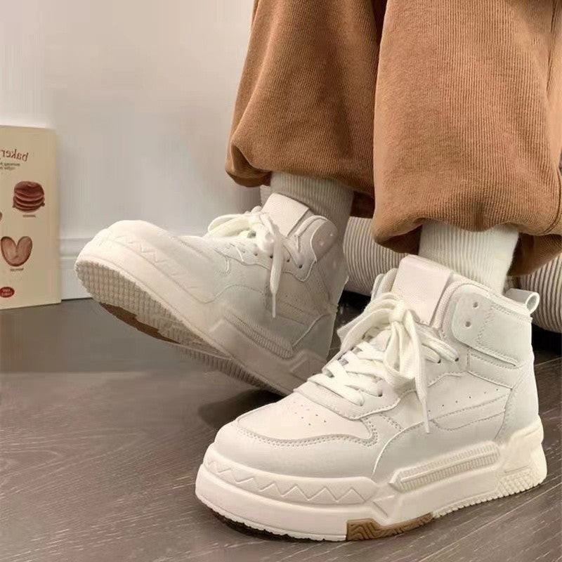 Fashion casual exercise platform sneakers in a modern athletic design.