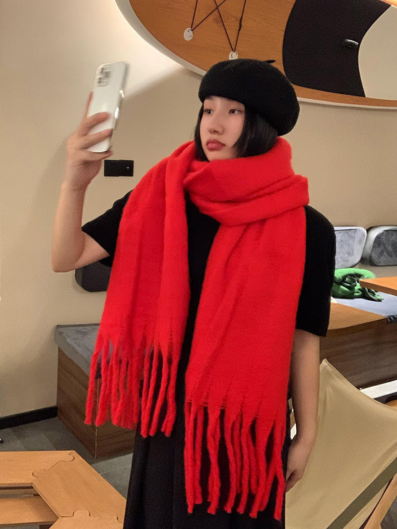 Cashmere-look plaid thickened warm scarf in a classic check pattern
