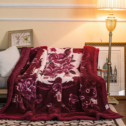 Flannel blanket student single dormitory quilt sheet folded and displayed flat, soft textured fabric in a simple design