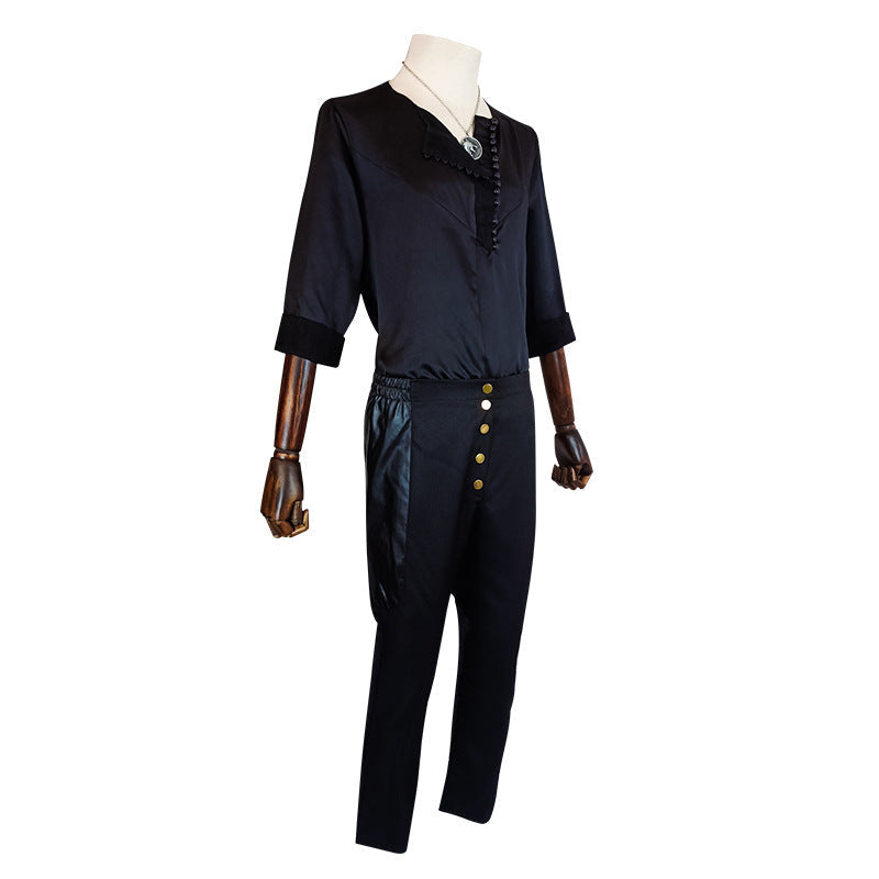 Role-playing C-costume performance cosplay Halloween costume in detailed theatrical attire