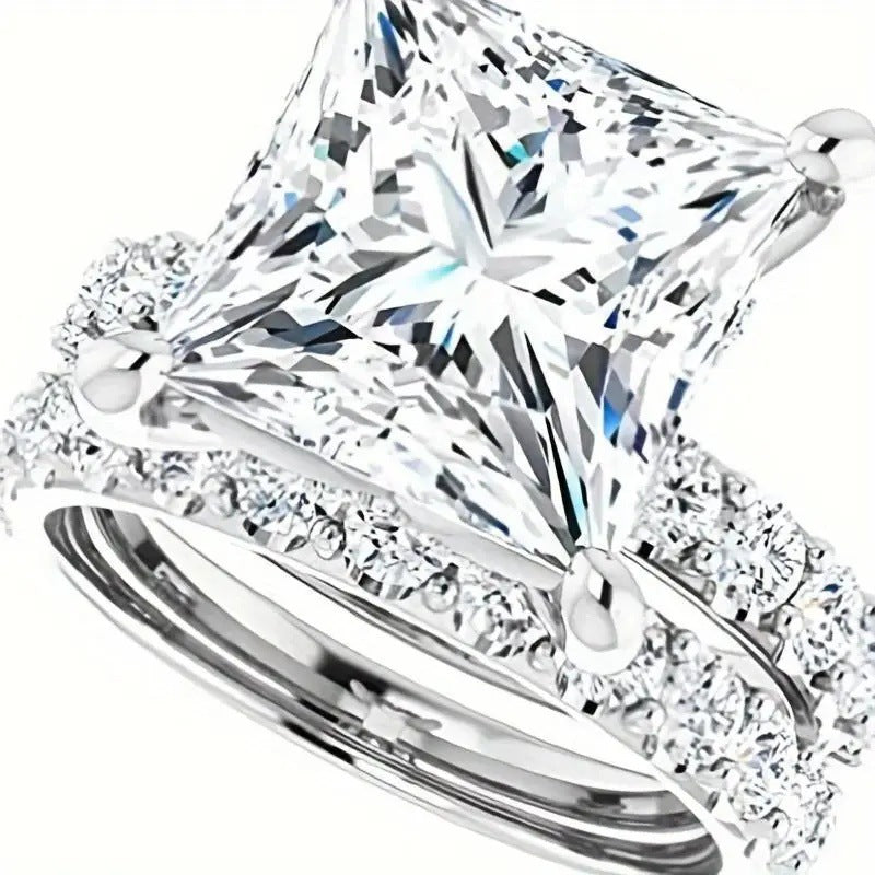 Women's high-end designer-look cool-girl fashion ring in a bold, stylish design