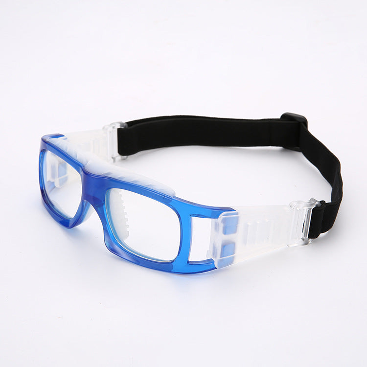 Anti-fog outdoor sports goggles with clear protective lenses and adjustable strap