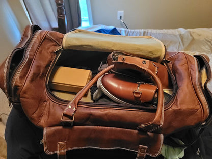 Classy Leather Bags 21-inch Traveler Weekender Duffle bag with sturdy leather handles and spacious interior for travel.