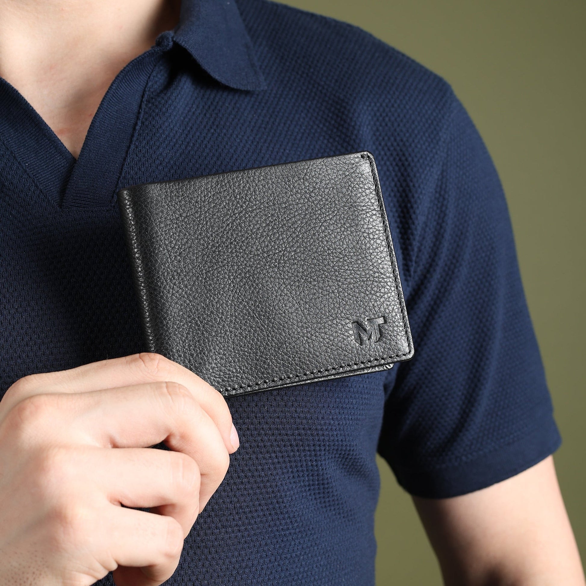 Black minimal contrast wallet by Classy Leather Bags, showcasing sleek design and smooth leather material.