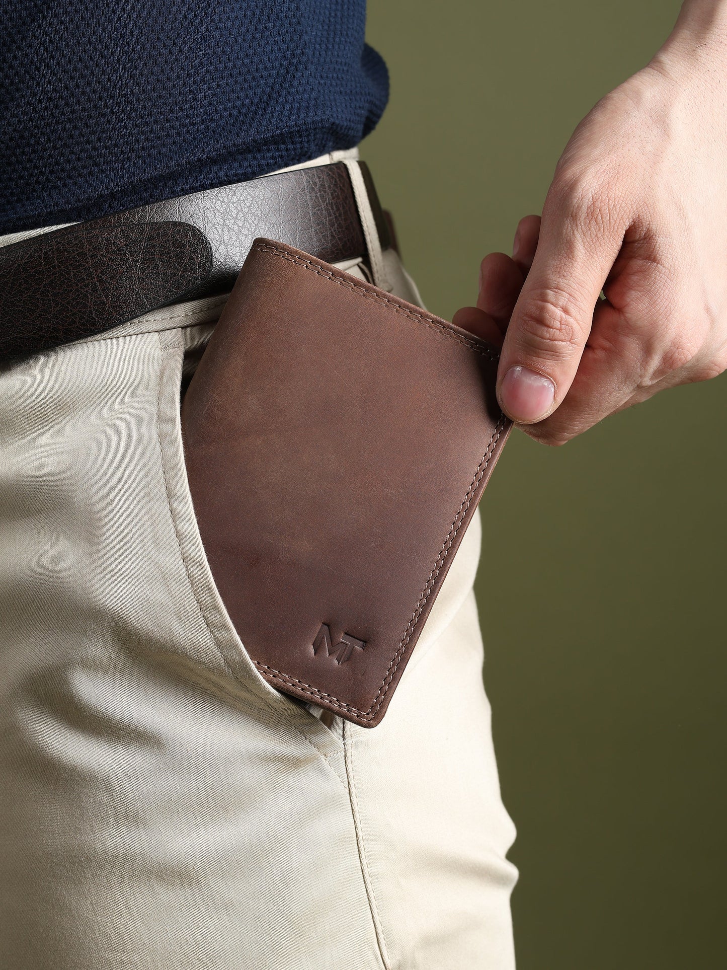 Vertical buffalo leather men's wallet by Classy Leather Bags showing multiple card slots and sleek design.