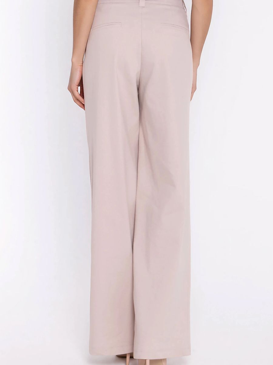 Nife jeans model 228926, casual pants with classic fit, denim fabric, and stylish design, shown in a front view.