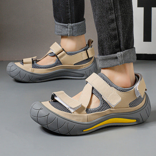 Men's non-slip wear-resistant beach sandals with durable textured sole