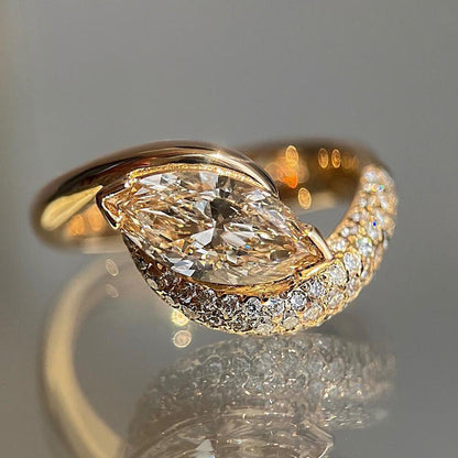 Horseshoe-cut diamond wedding band ring in an Instagram-style design by My Store