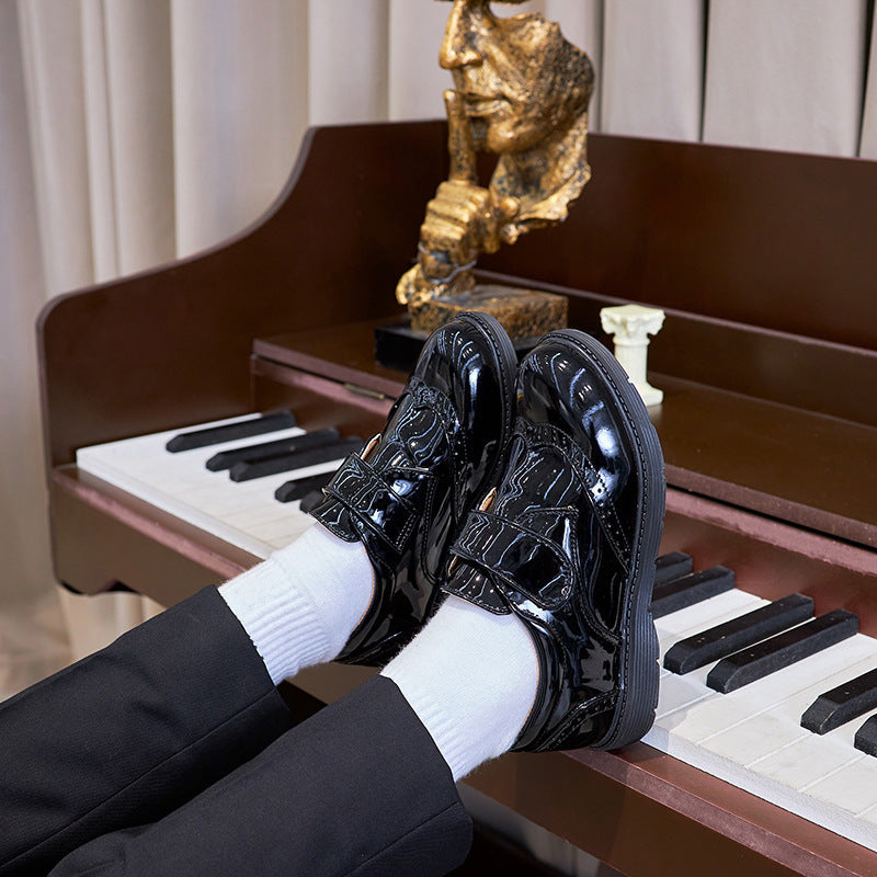 Boys' leather shoes with soft bottoms, front and side view