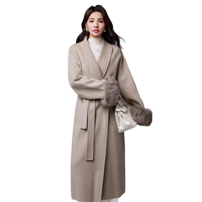 Thickened women's wool blend coat with fox-fur sleeves and belt belt-details