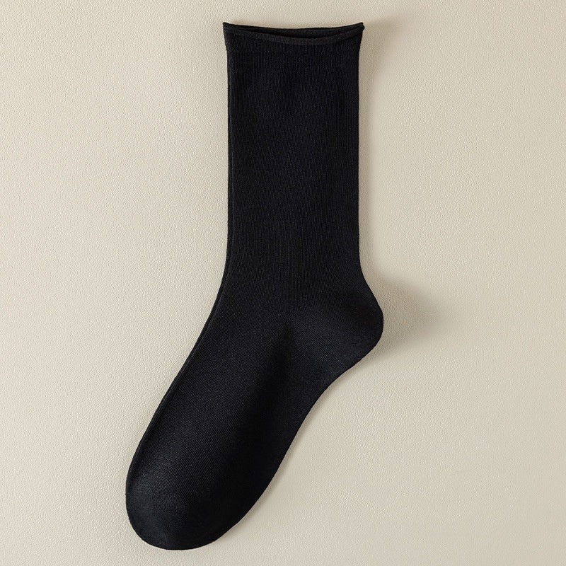 Spring-summer women's mid-calf silk socks in a soft, lightweight design