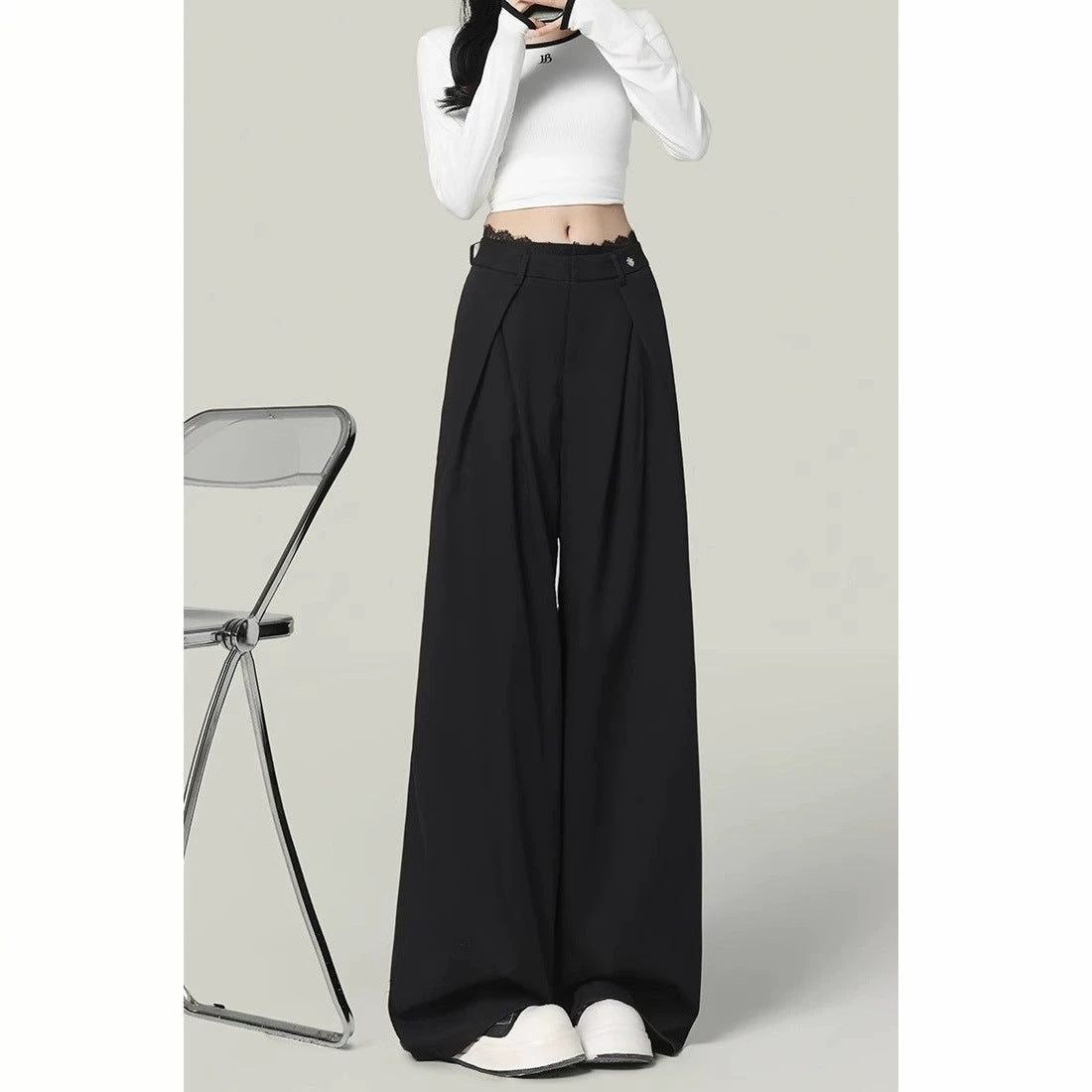 Loose draped casual stylish pants in a relaxed fit with a flowing silhouette