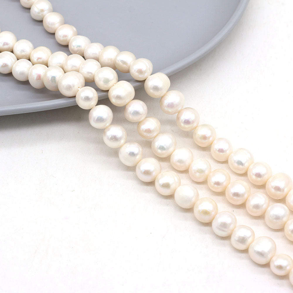 Natural freshwater pearl punch bead string
