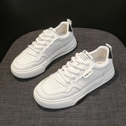 Korean-style versatile thick-soled sports casual shoes in a modern low-top design