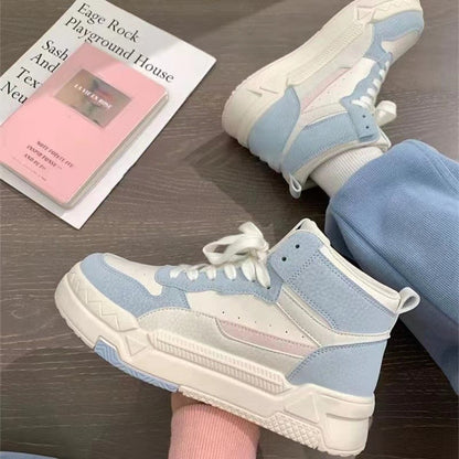 Fashion casual exercise platform sneakers in a low-top design with a chunky sole